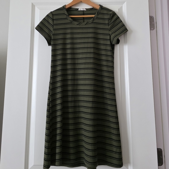 Olivia Rae Dresses & Skirts - Olivia Rae Ribbed Tshirt Dress Sage green and Black Striped Womens M